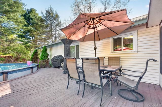 18 Patti Place, Hopewell Junction, NY 12533