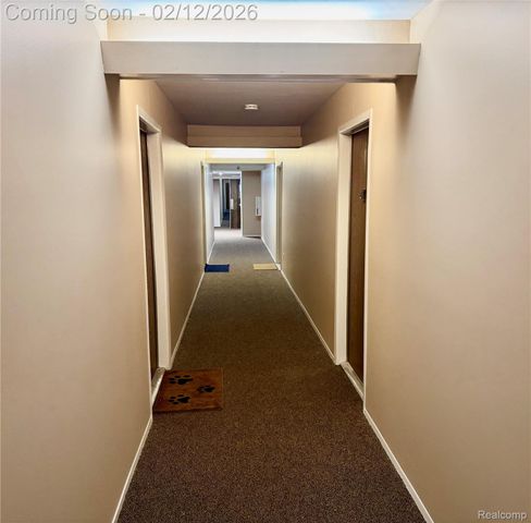 30515 W 14 Mile Road 37, Farmington Hills, MI 48334