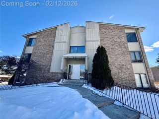 30515 W 14 Mile Road 37, Farmington Hills, MI 48334