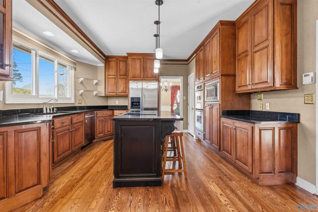 905 Whispering Pines Trail SW, Decatur, AL 35603