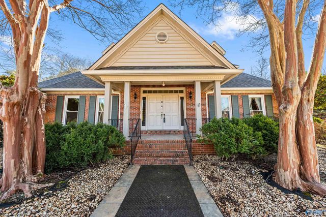 905 Whispering Pines Trail SW, Decatur, AL 35603