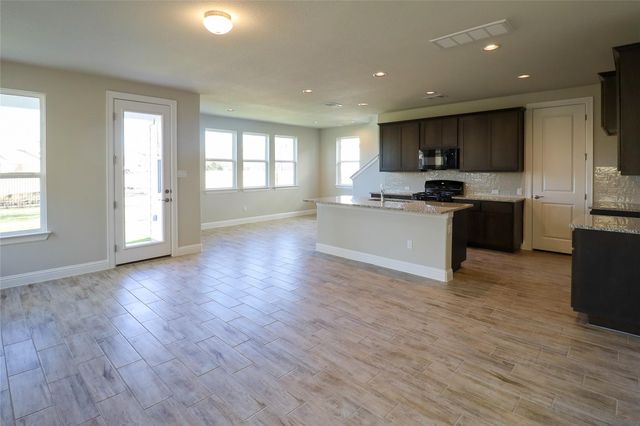 124 Free Stone DR, Georgetown, TX 78628