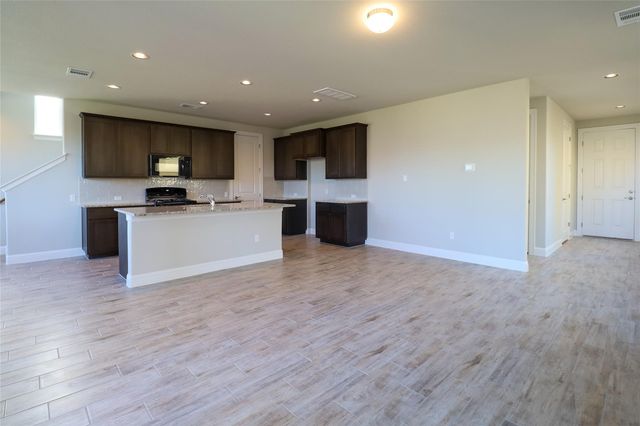 124 Free Stone DR, Georgetown, TX 78628