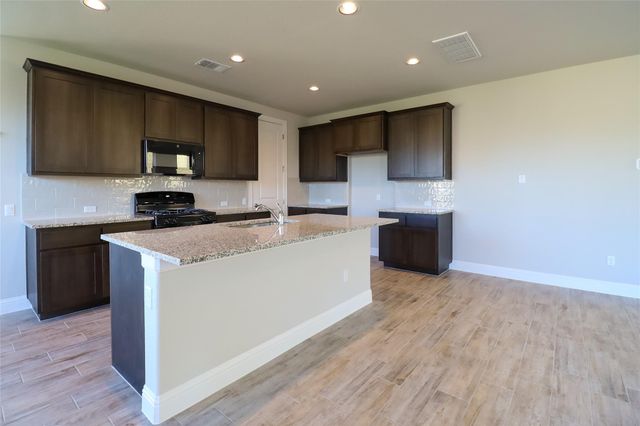 124 Free Stone DR, Georgetown, TX 78628