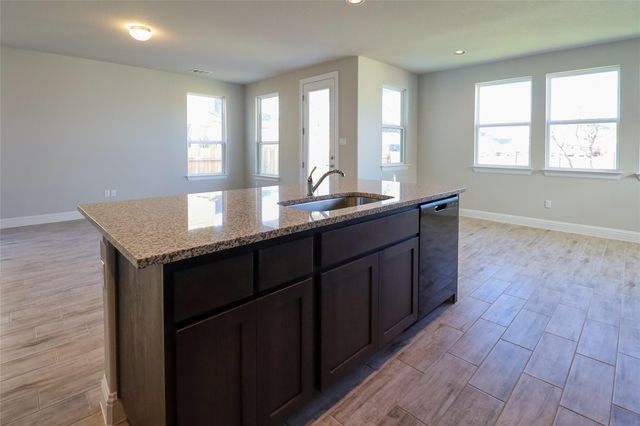 124 Free Stone DR, Georgetown, TX 78628