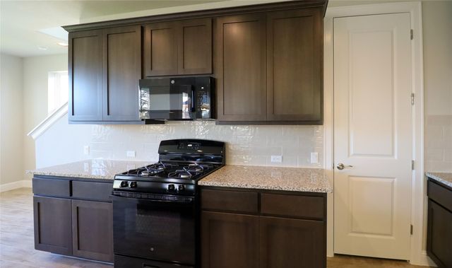 124 Free Stone DR, Georgetown, TX 78628