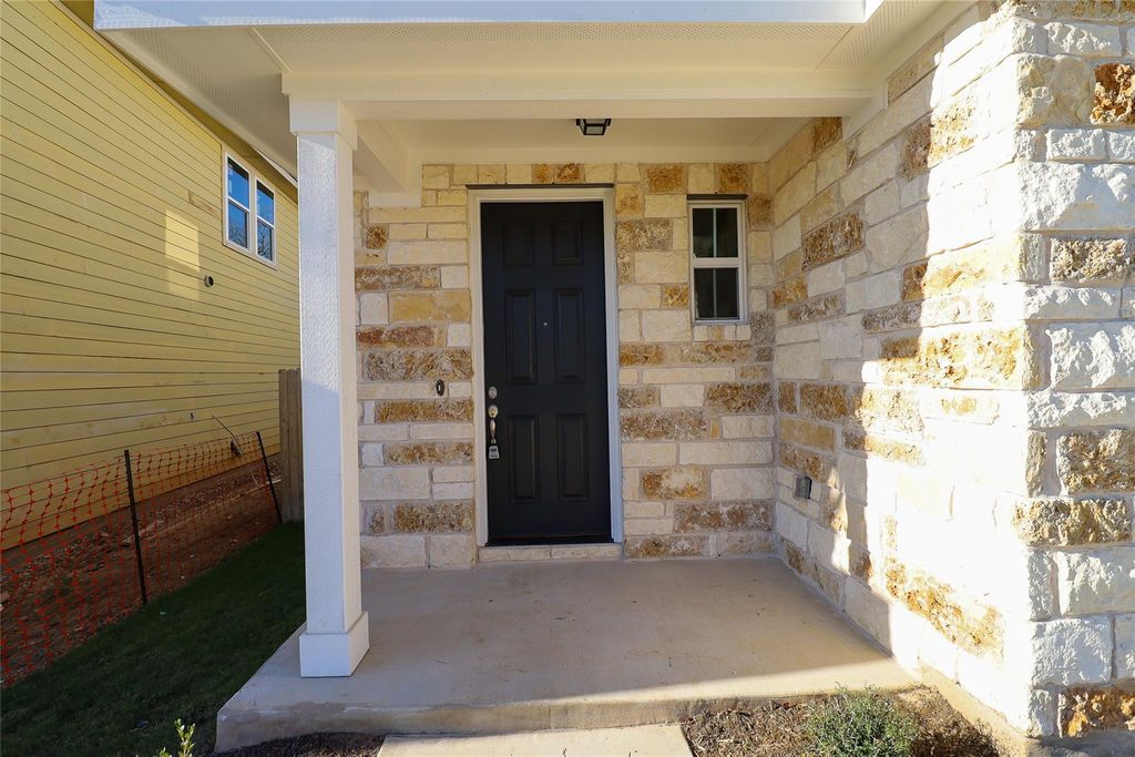 124 Free Stone DR, Georgetown, TX 78628