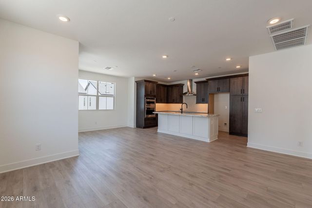 11300 N CASA DEGA Drive 1091, Surprise, AZ 85388