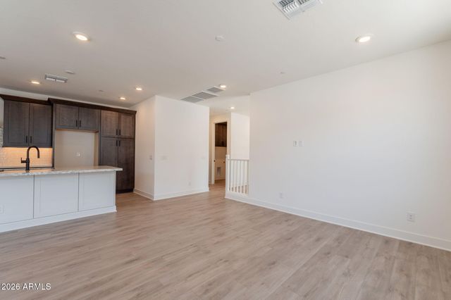 11300 N CASA DEGA Drive 1091, Surprise, AZ 85388