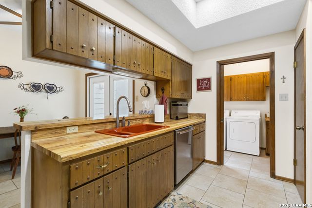 8419 Burwell, San Antonio, TX 78254