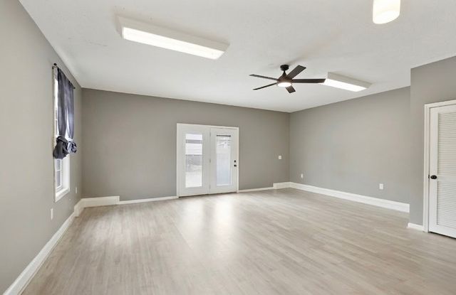 407 Ranch Rd, Portland, TN 37148