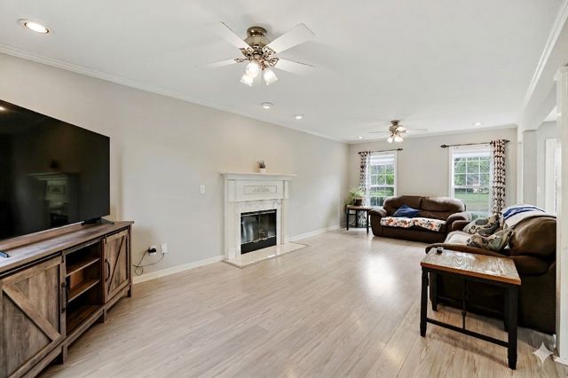 407 Ranch Rd, Portland, TN 37148