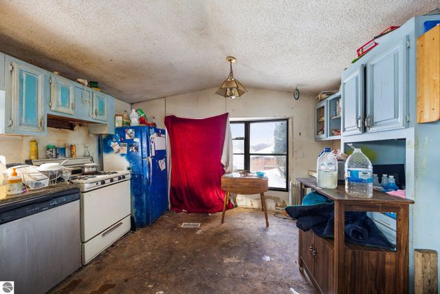 7165 Church Road, Central Lake, MI 49622