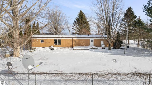 7165 Church Road, Central Lake, MI 49622