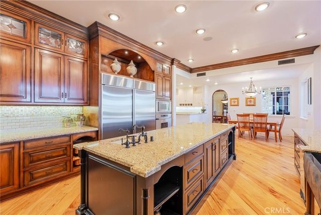 25532 Oak Meadow Drive, Valencia, CA 91381