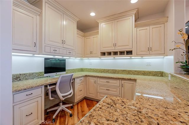 25532 Oak Meadow Drive, Valencia, CA 91381