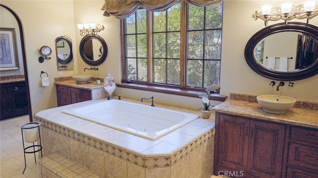 25532 Oak Meadow Drive, Valencia, CA 91381