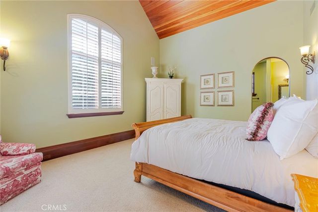 25532 Oak Meadow Drive, Valencia, CA 91381