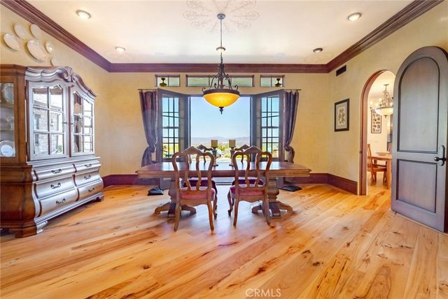 25532 Oak Meadow Drive, Valencia, CA 91381