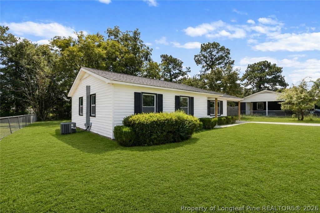 1719 Merry Oaks Drive, Fayetteville, NC 28304 — photo 3