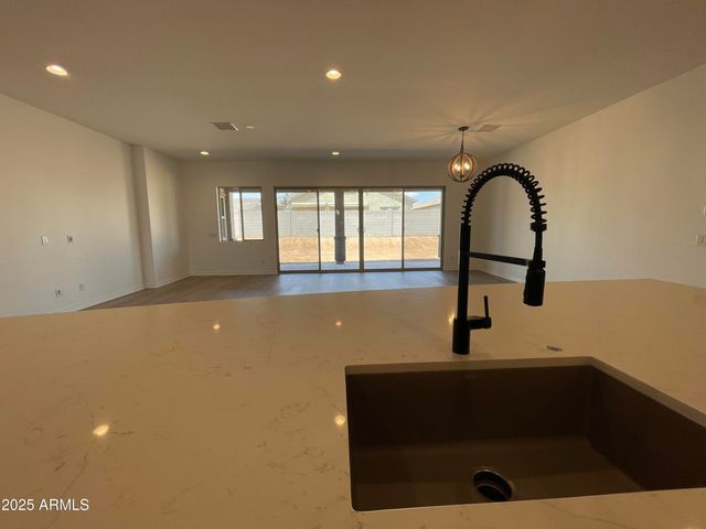 16162 W QUESTA Drive, Surprise, AZ 85387