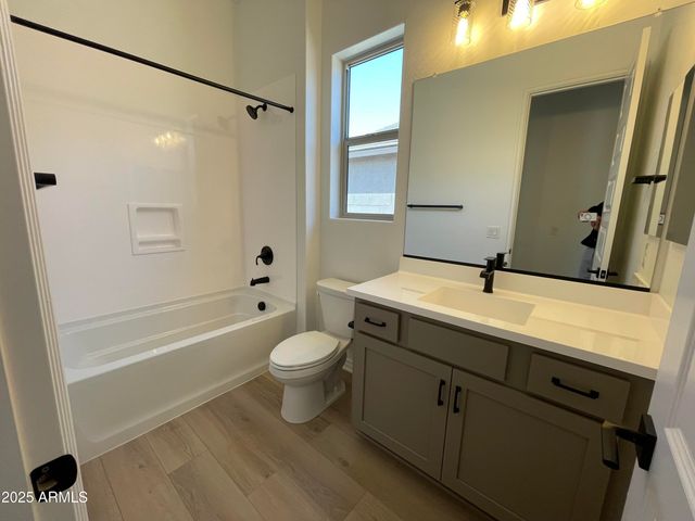 16162 W QUESTA Drive, Surprise, AZ 85387