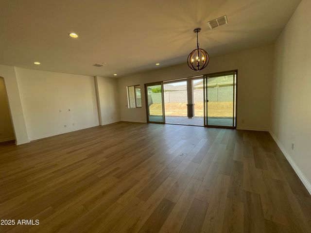 16162 W QUESTA Drive, Surprise, AZ 85387