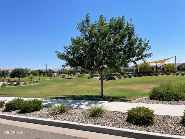 16162 W QUESTA Drive, Surprise, AZ 85387