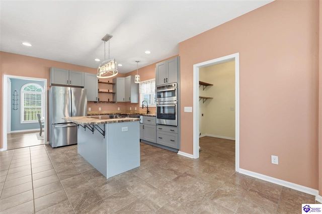 3562 Hardinsburg Road, Cecilia, KY 42724