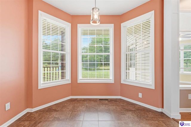 3562 Hardinsburg Road, Cecilia, KY 42724