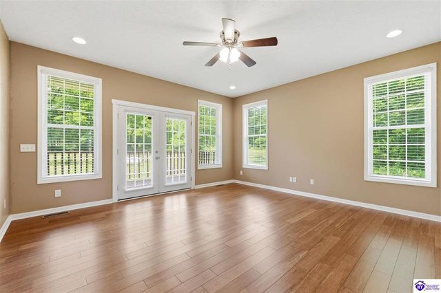 3562 Hardinsburg Road, Cecilia, KY 42724