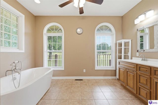 3562 Hardinsburg Road, Cecilia, KY 42724