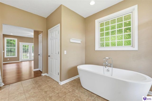3562 Hardinsburg Road, Cecilia, KY 42724