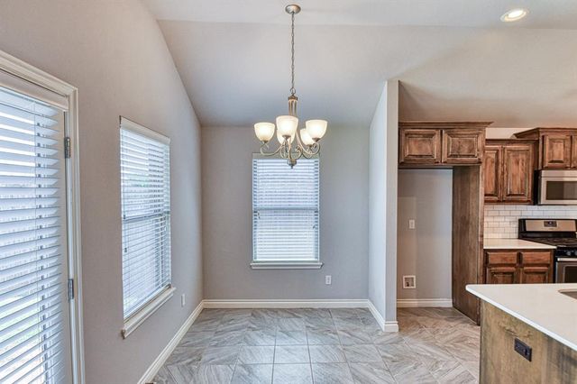 19108 Vea Drive, Edmond, OK 73012