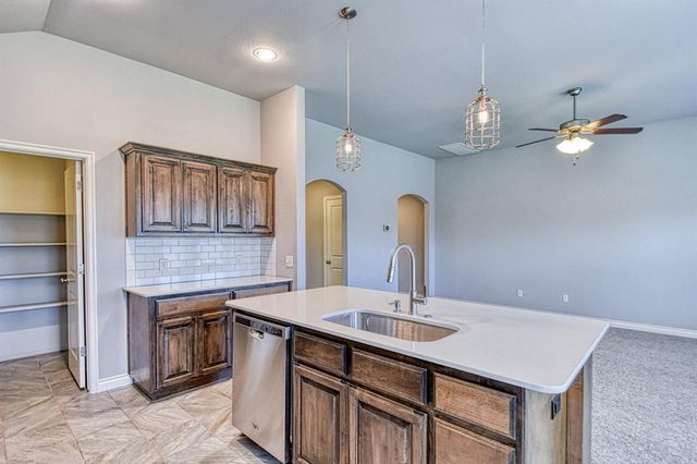 19108 Vea Drive, Edmond, OK 73012