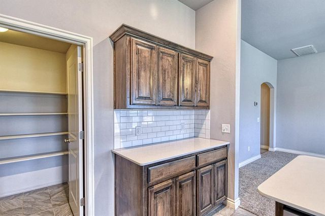 19108 Vea Drive, Edmond, OK 73012