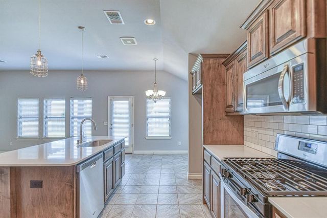 19108 Vea Drive, Edmond, OK 73012