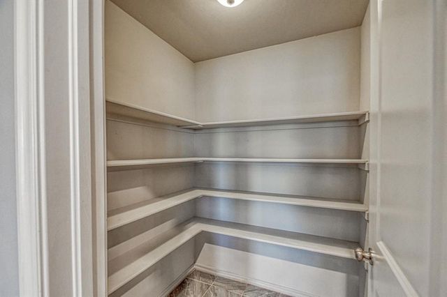 19108 Vea Drive, Edmond, OK 73012