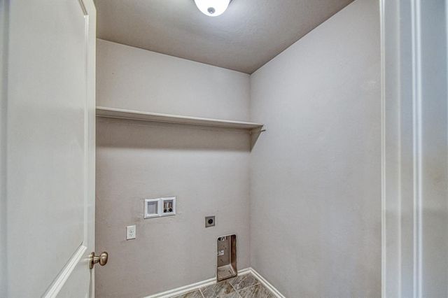 19108 Vea Drive, Edmond, OK 73012