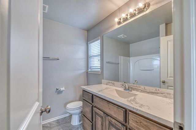 19108 Vea Drive, Edmond, OK 73012