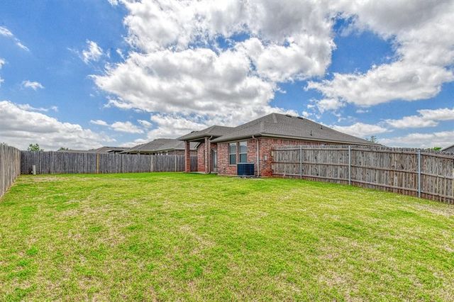 19108 Vea Drive, Edmond, OK 73012