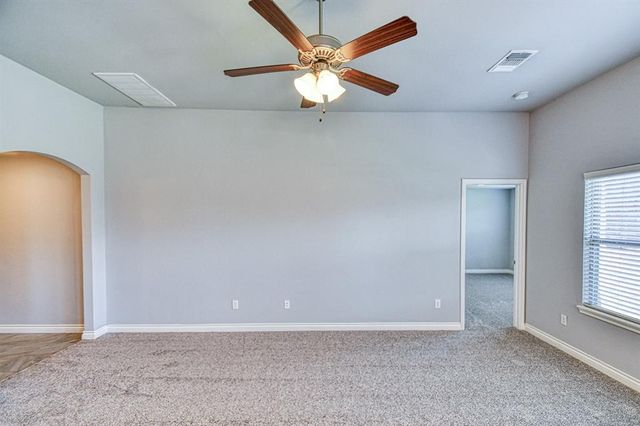 19108 Vea Drive, Edmond, OK 73012