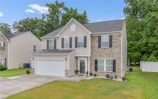 612 Leonard LN, Newport News, VA 23601