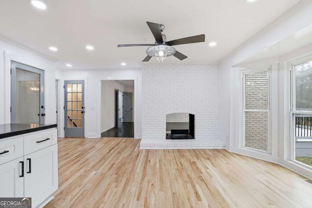 9785 La View Circle, Roswell, GA 30075