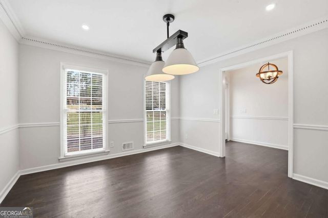 9785 La View Circle, Roswell, GA 30075