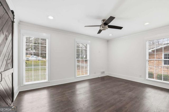 9785 La View Circle, Roswell, GA 30075
