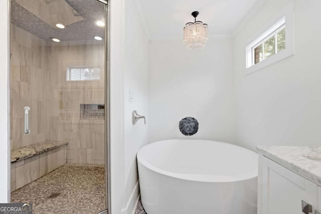 9785 La View Circle, Roswell, GA 30075