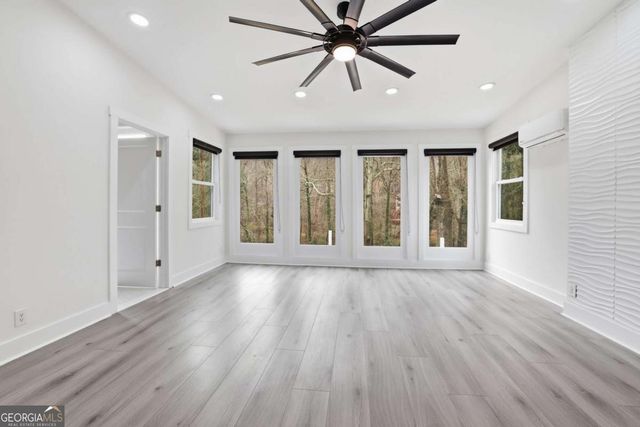 9785 La View Circle, Roswell, GA 30075