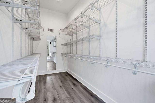 9785 La View Circle, Roswell, GA 30075