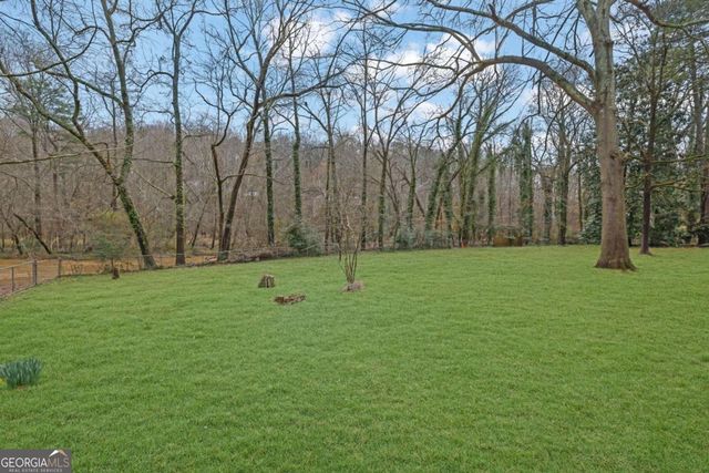9785 La View Circle, Roswell, GA 30075